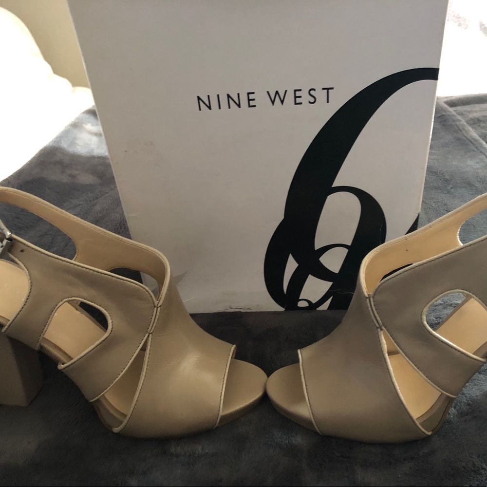 Ladies classy heels- worn once